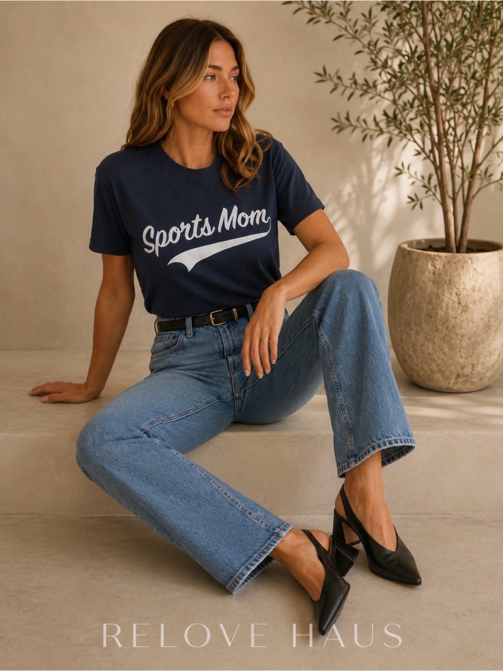 Favorite Daughter Sports Mom Graphic Tee Navy Short Sleeve T Shirt Medium